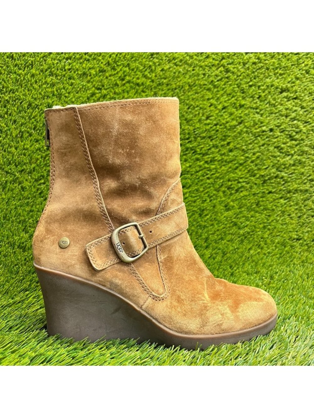 UGG Gisella Womens Size 9 Brown Classic Outdoor Wedge Heel Zip Up Winter Boots